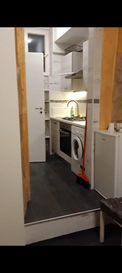 Cowsin House Apartment Rom